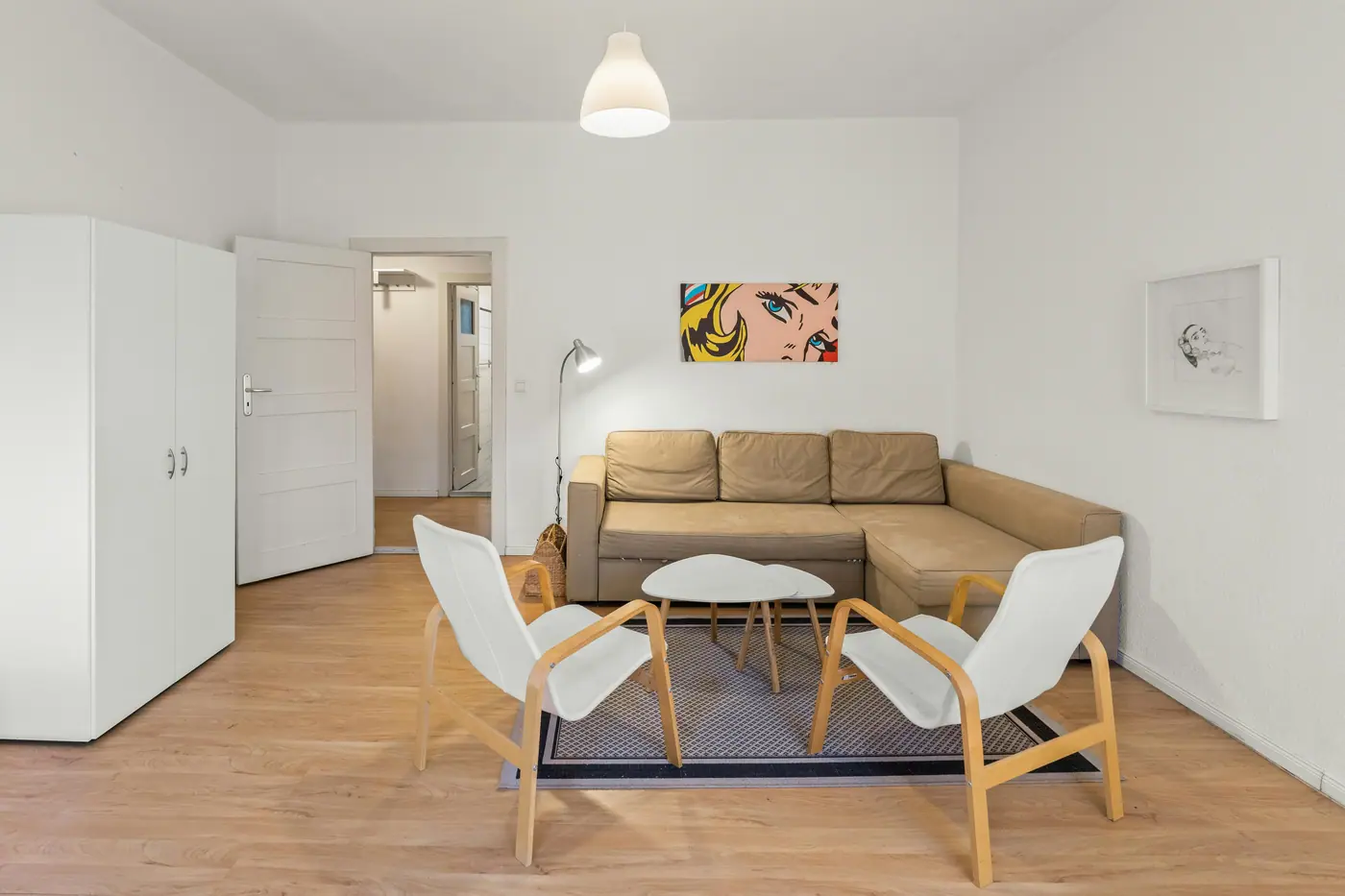 Photo 1 of 16: Quiet 2-room apartment by the garden courtyard