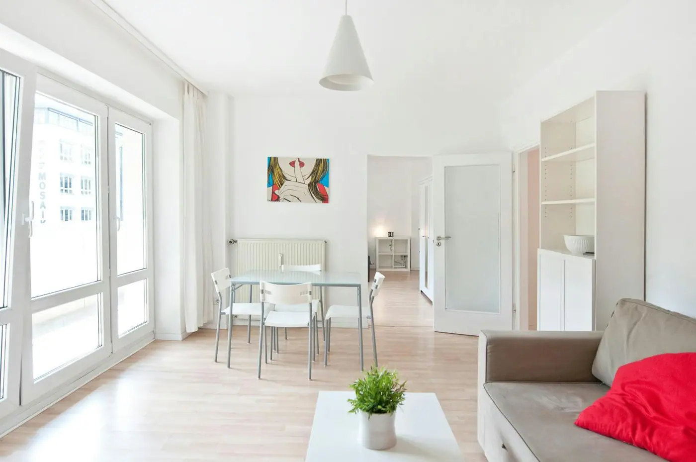 Photo 1 of 19: 3-room apartment in Mitte near Alexanderplatz