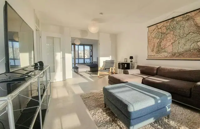 Photo 3 of 17: Apartment with lake-view balcony on Rummelsburger See