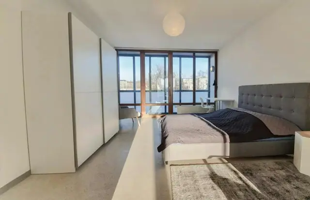 Photo 4 of 17: Apartment with lake-view balcony on Rummelsburger See