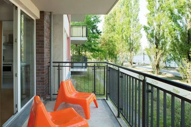 Photo 3 of 14: 2-room apartment with balcony and water view in Stralau